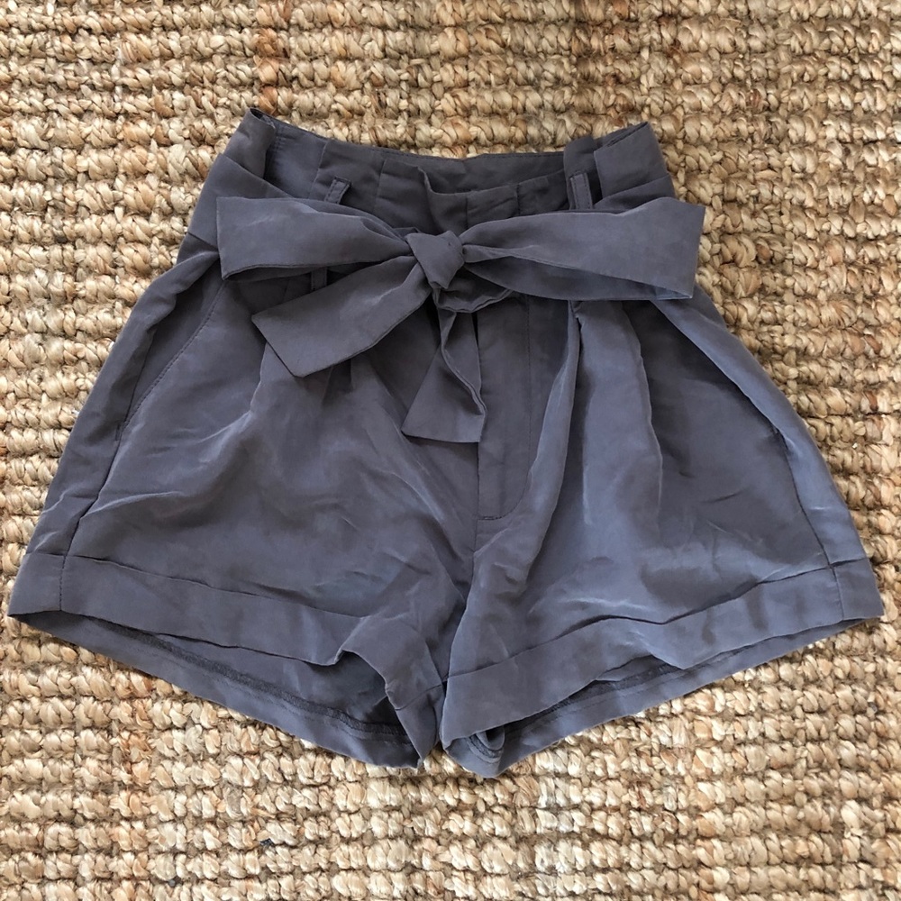 American Eagle tie shorts